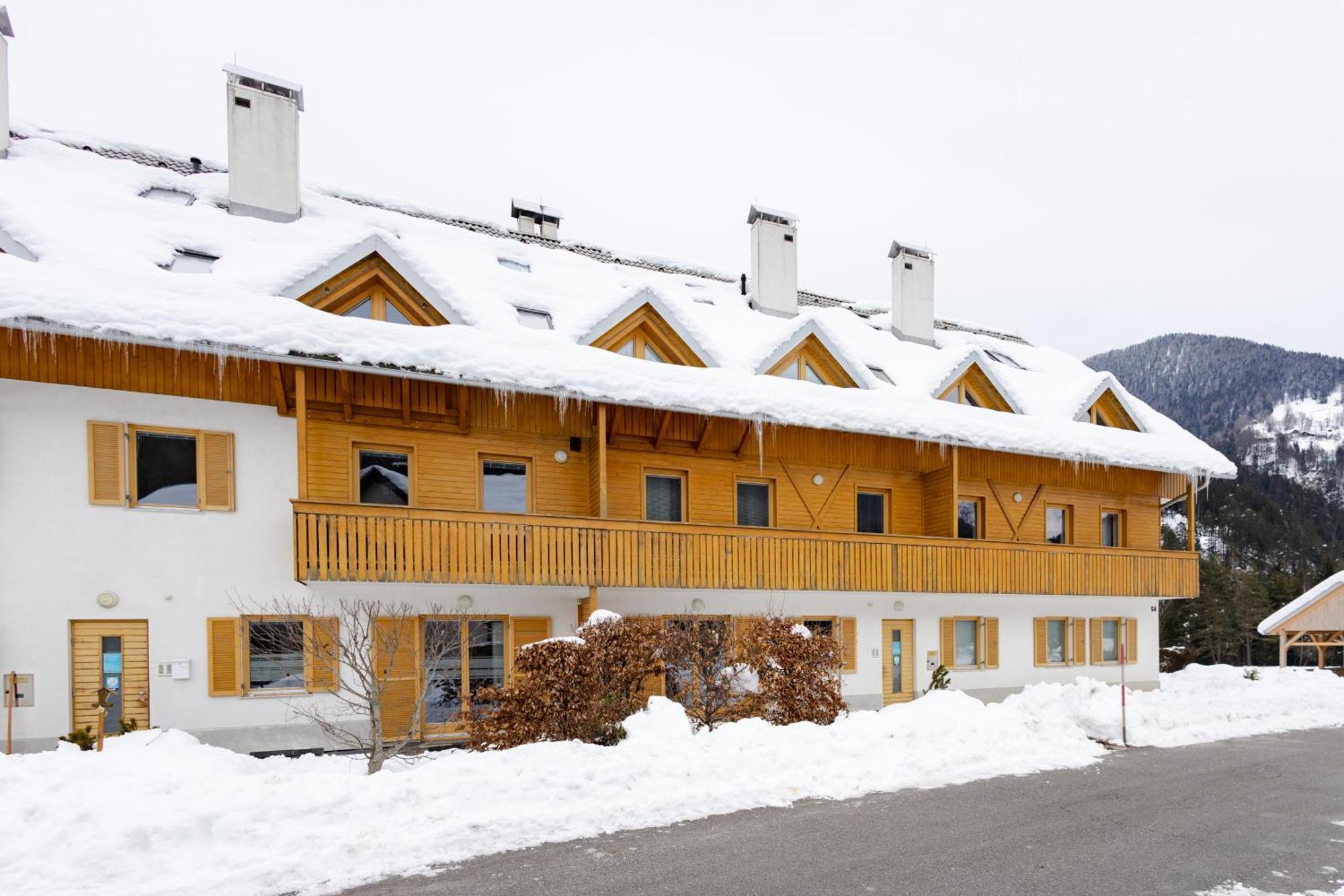 Waterfall Apartment - Cozy Mountain Retreat Kranjska Gora Eksteriør billede